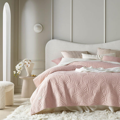 ROOM99 Elegant Powder Pink Throw Blanket 170 x 210 cm, versatile for bed or sofa. Quilted in a stylish velvet design, perfect as a bedspread.
