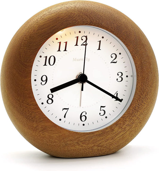 Analog alarm clock without ticking, wooden alarm clock with snooze, retro table clock battery-operated with night light for bedroom, study, office, children's room - Sapele [1 x AA battery required]