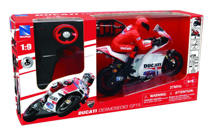 NewRay 88815 - Remote controlled model motorcycle "Ducati Desmosedici - C.Stoner No.4" 1:9