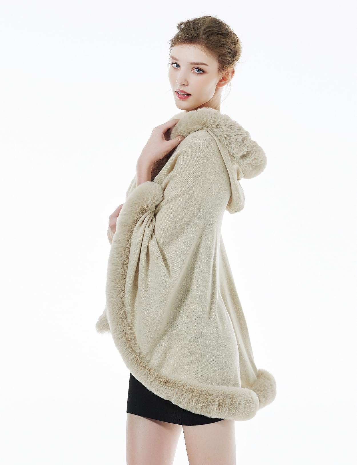 BEAUTELICATE Faux Fur Wrap Shawl Women's Poncho Cape With Hood For Winter Wedding Evening Bride (Beige,One Size)