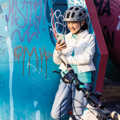 ABUS bike helmet Youn-I 2.0 - with light for kids, teenagers, and young adults - for girls and boys - Black with pattern, size M