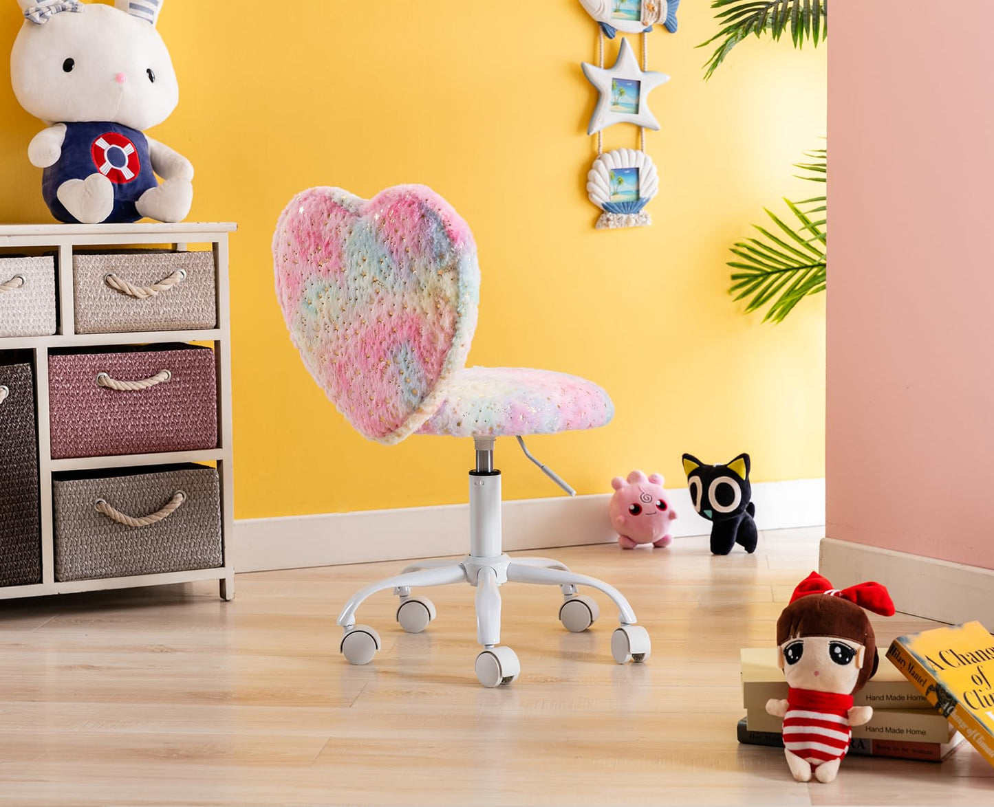 Chairus kids' desk chair made of faux fur. Adjustable height swivel chair without armrests. Study chair computer chair with heart-shaped backrest (Colourful)