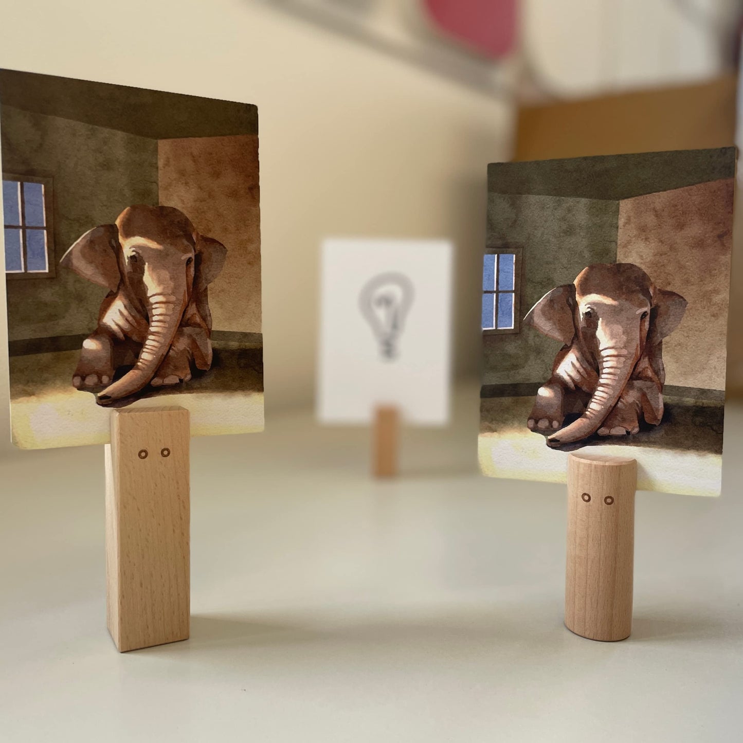 Individual systemic board figures - High-quality made from beech wood - Systemic figures for family board - Ideal for coaching placements supervision moderation (with card slot and cards)