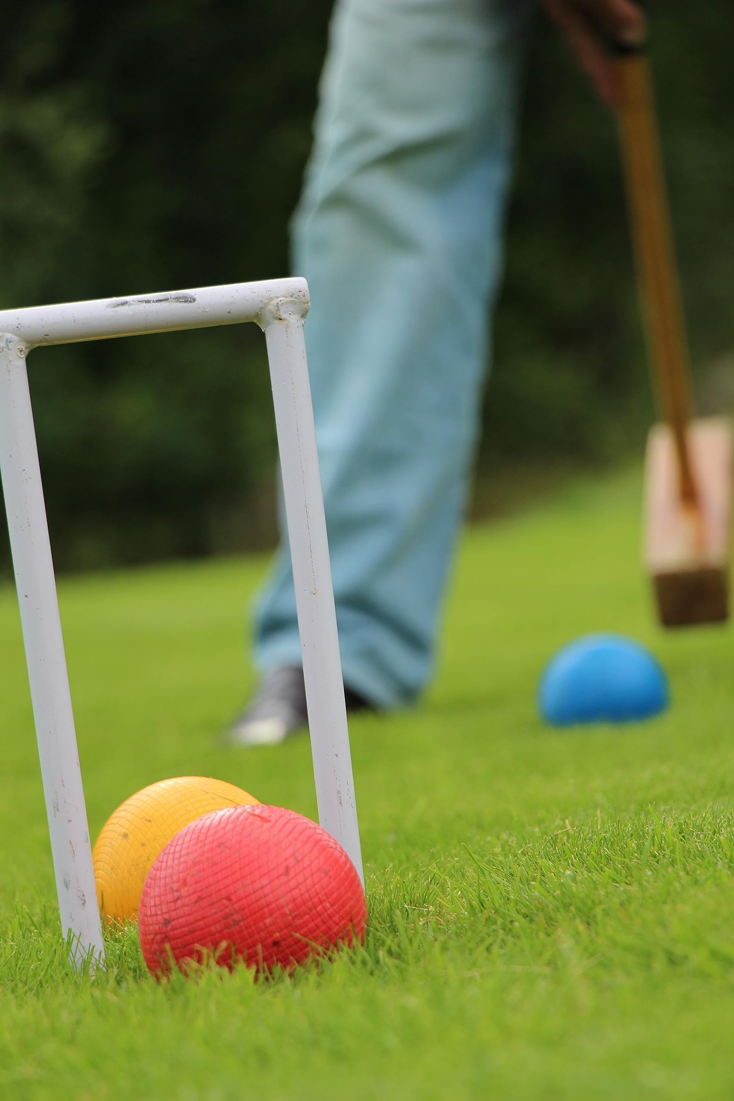 Mega Pro Championship Croquet Set - English Manufacturer - Complete and Ultra Luxury - Hardwood Mallets - Metal Gates - Flags - Plastic Balls