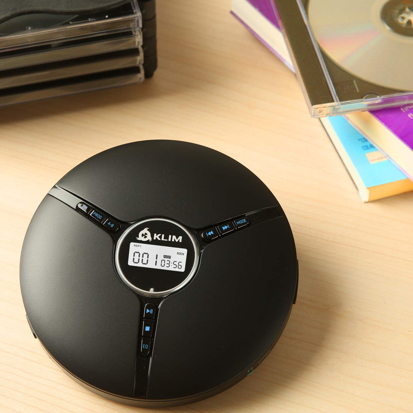 KLIM Discman - Portable CD Player with built-in battery - NEW - includes KLIM Fusion headphones Compact Mini Portable CD Player, compatible with CD-R, CD-RW and MP3 - Discman CD Player - Black