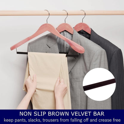 Amber Home 5 Piece 44.5cm Cedar Wood Hangers with Wide Shoulders (5.8cm), Natural Cedar Wood Hangers with Round Bar for Suit Jacket Coat Shirt Pants