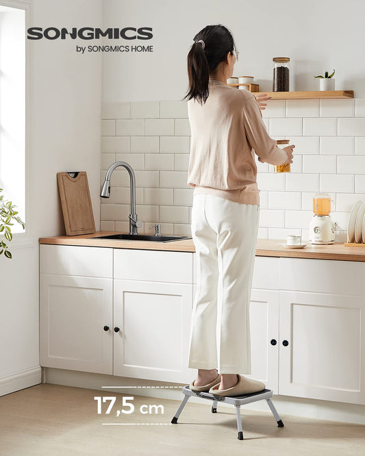 SONGMICS Step Stool, Folding Step Ladder, One-Step Steel Ladder, Non-Slip Step Surface, Holds up to 150 kg, Size unfolded 32 x 44 x 17.5 cm, gray GSL001G01