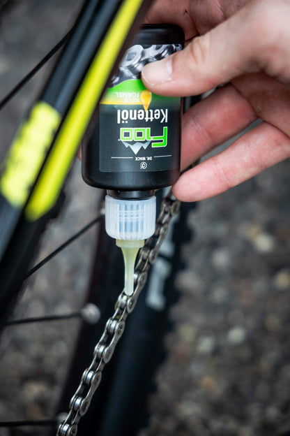 F100 Chain Cleaner, 300 ml & F100 Chain Oil – 50 ml Dropper Bottle I Premium bike chain oil for less friction & wear I Chain oil for all bikes I High-quality bike care – Made in Germany