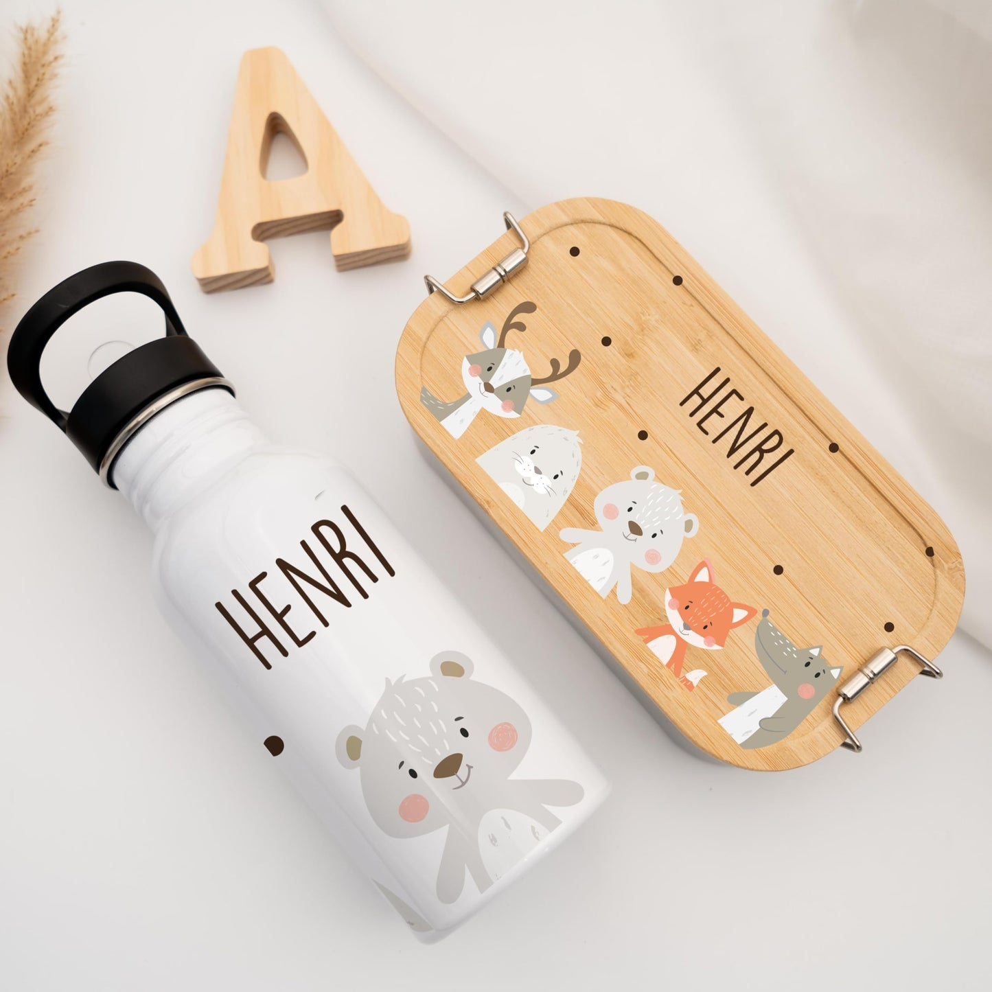 Kidsmood - Personalized stainless steel water bottle for kids, 500ml, leak-proof with straw, dishwasher safe | Great for school & kindergarten or as a back-to-school gift for girls and boys.