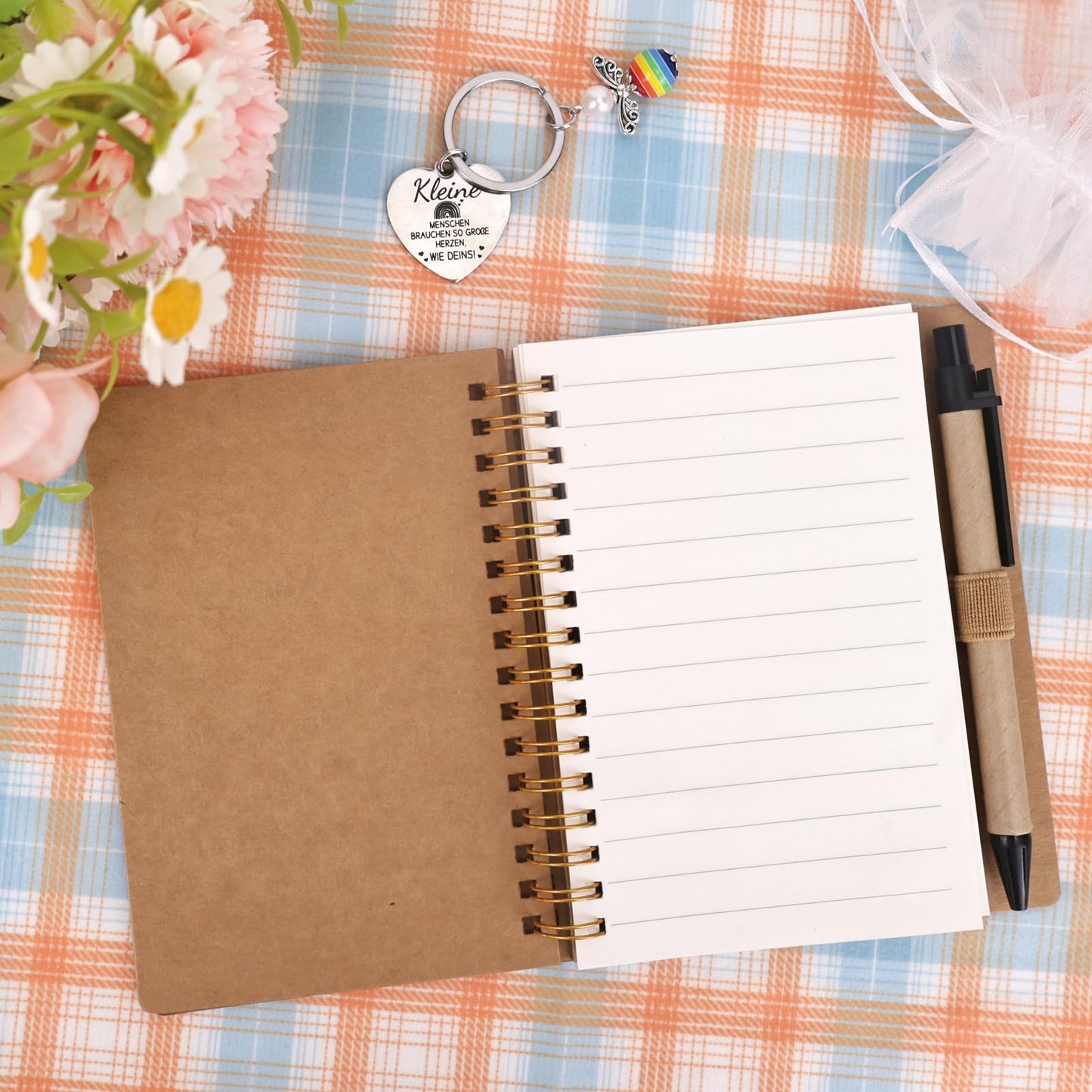6-pack farewell gift for educators, including notepads, keychains, organza bags. Thank you gift for teachers, goodbye gift for daycare, kindergarten, elementary school.