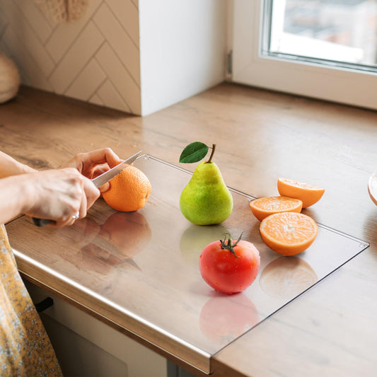 Graceful Acrylic Cutting Board, 43x33cm Large Non-Slip Cutting Board with Lip, Transparent Glass Alternative Kitchen Board, Kitchen Utensils Gift, Kitchen Gadgets