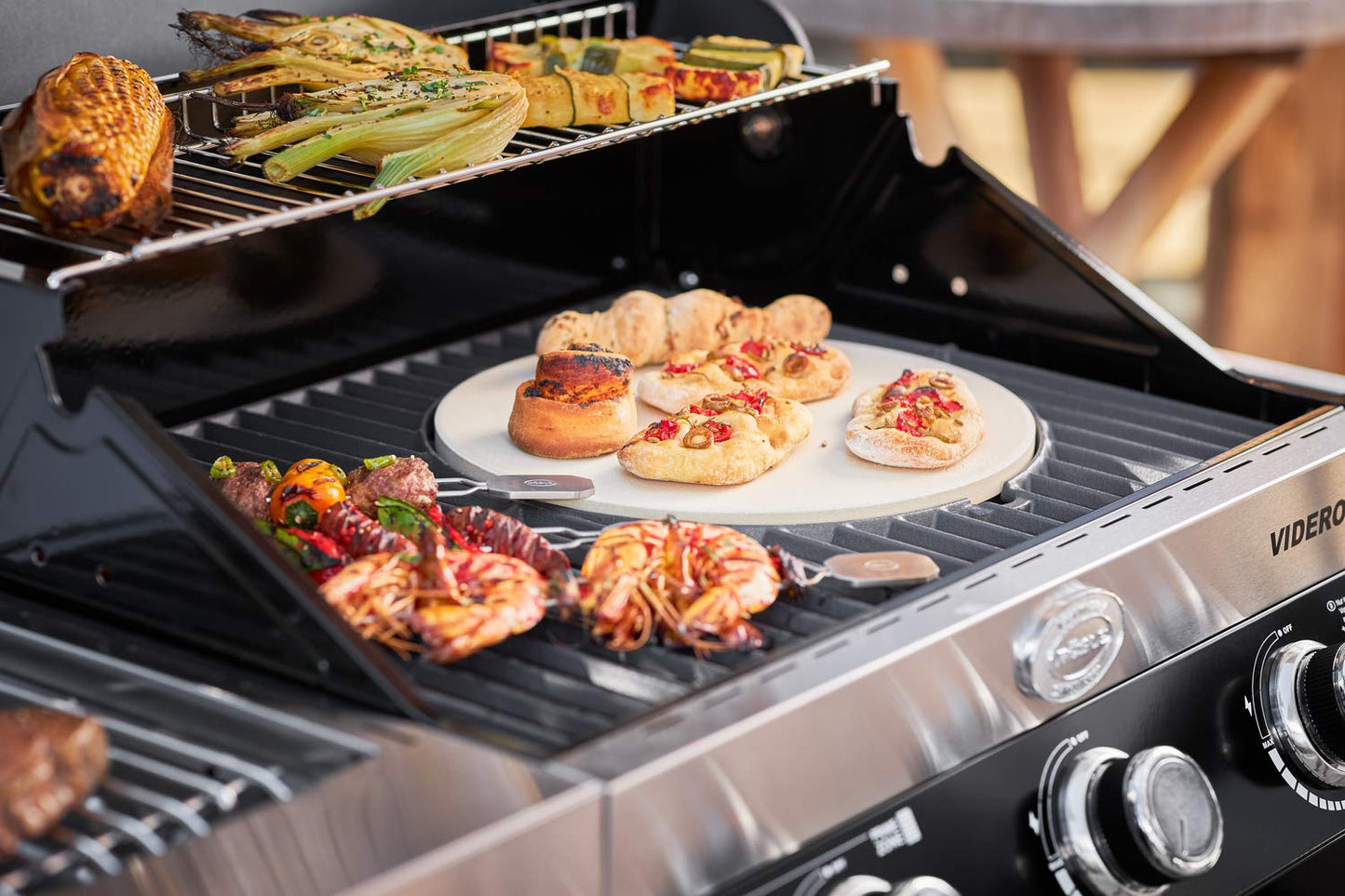RÖSLE VARIO Pizza Stone, high-quality Cordierite pizza stone for making pizza, tarte flambée, bread, etc. on the grill or in the oven, 30 cm