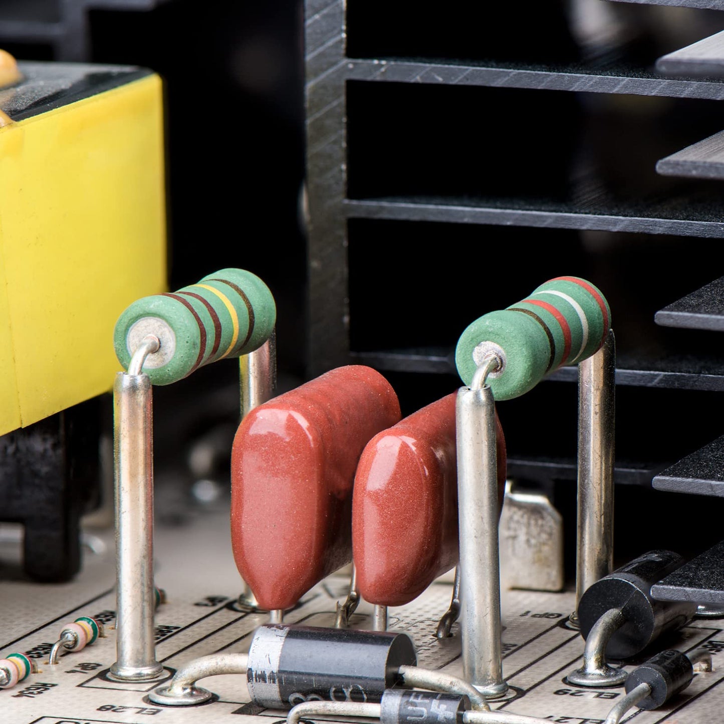 AUKENIEN 23 values 165 pieces Polypropylene Capacitors 400V 10nF to 1uF 630V 1nF to 1uF CBB22 Metallized Film Capacitors Assortment Kit