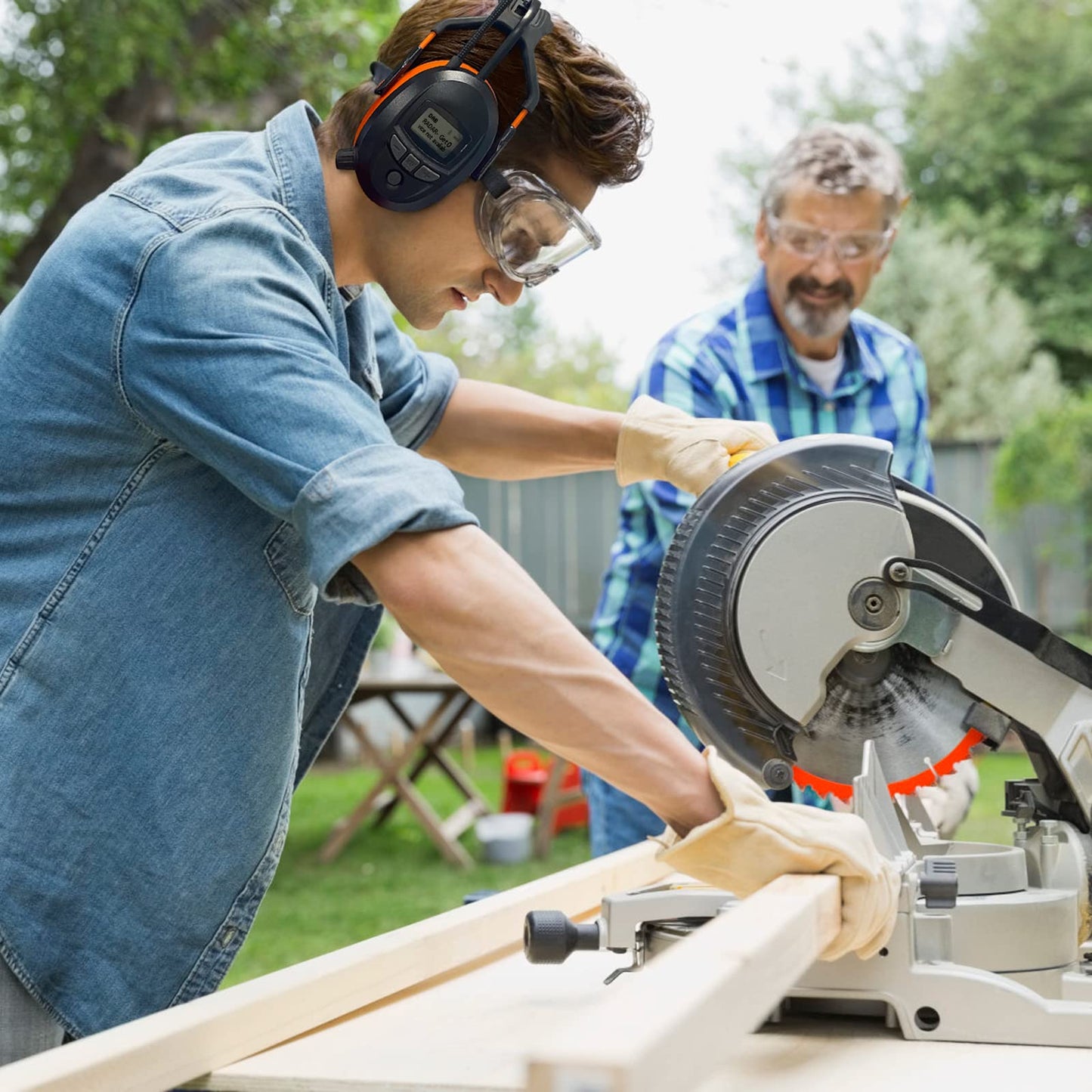 Gardtech ear protection with DAB+/FM radio, Bluetooth, MP3, safety earmuffs with NRR 29dB, noise-canceling headphones for men and women, earmuffs for shooting and mowing.