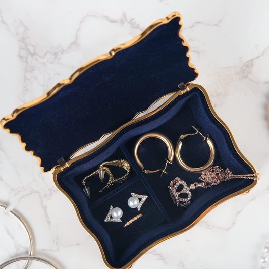 Feyarl Retro Jewelry Boxes Engraved Jewelry Case Storage Jewelry Box Mother's Day Gift for Jewelry Earrings Rings Blue.