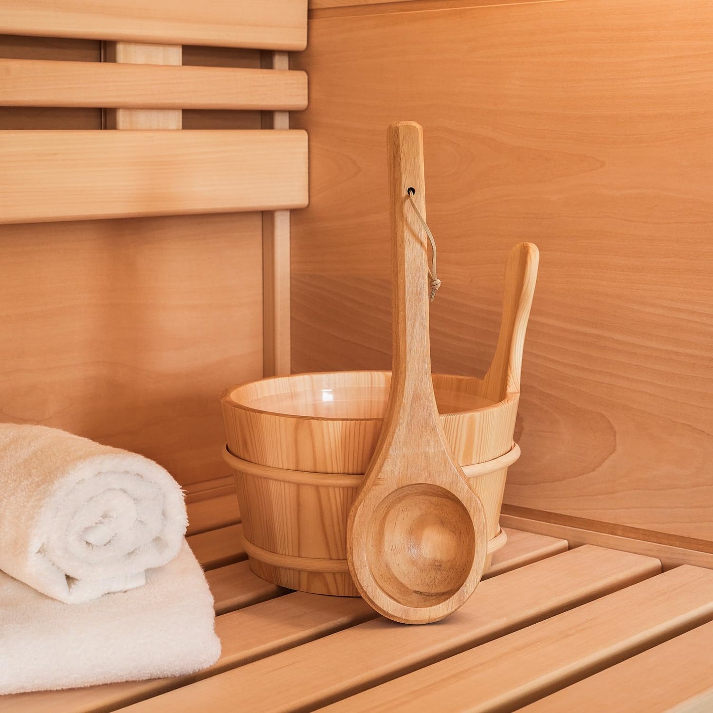 SUNNYDEALS classic sauna accessory set | 5-piece sauna set made of natural wood | sauna bucket & plastic insert 4l | sauna ladle | thermometer | hourglass | 2X sauna headrest