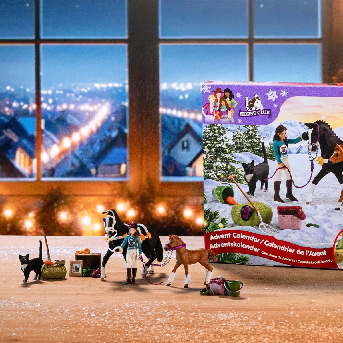 Horse Club Advent Calendar 2025 - 99092 | featuring movable figure Lisa, 2 horse figures, cat, tack & lots of accessories | ideal gift for children aged 5 and up | 36 pieces