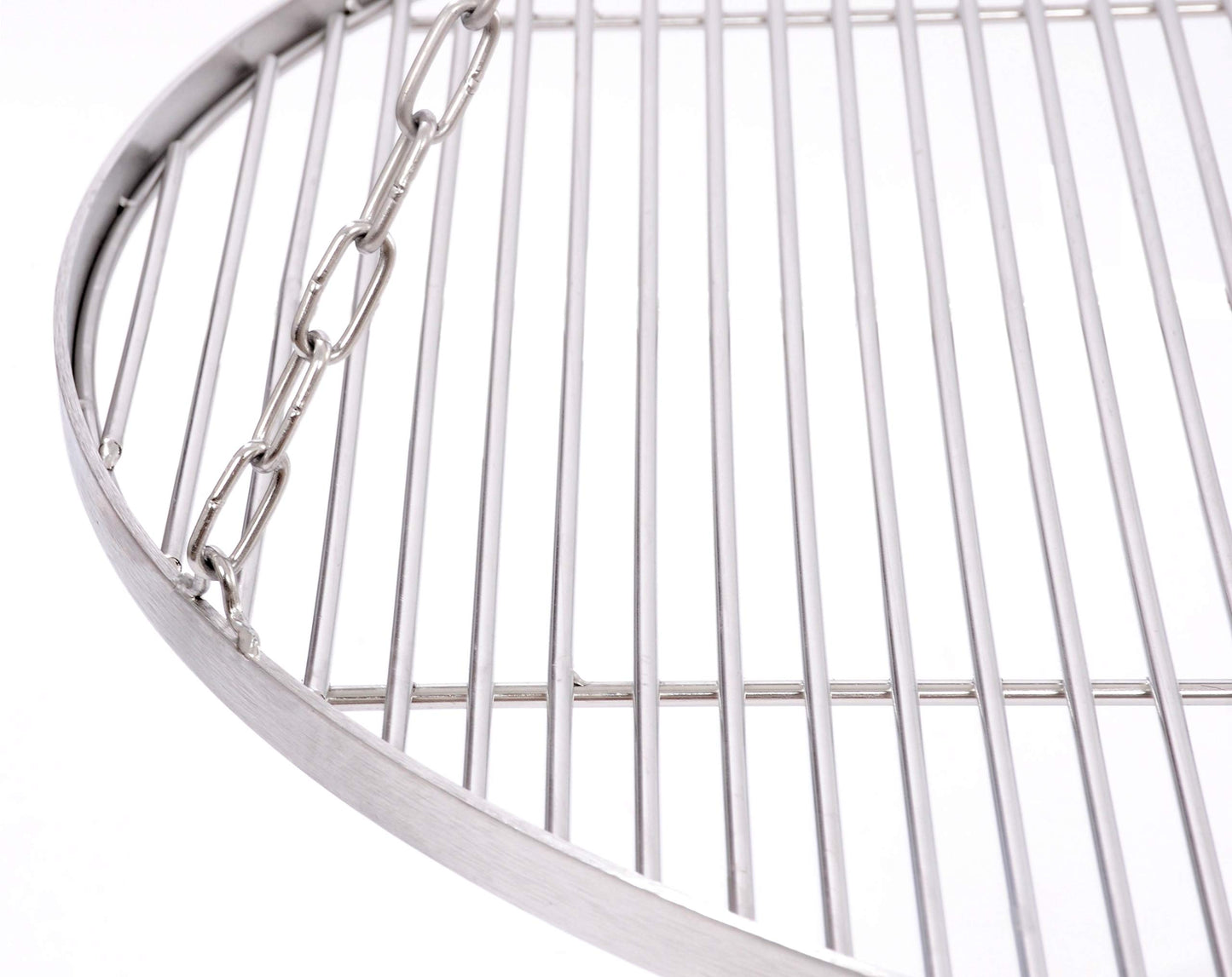 70 cm stainless steel grill grate for tripod swing grill, with chain and 14 mm rod spacing.