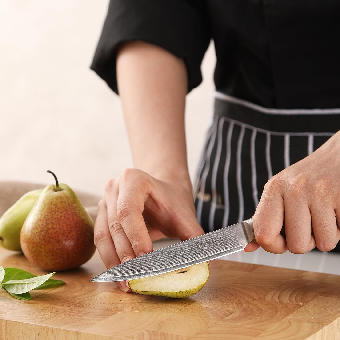 Wakoli Olive Damascus Knife Utility Knife | Kitchen knife with 12.5 cm blade of 67 layers of Damascus steel with VG10 core | Olive wood handle | for vegetables, meat & fruit | Vegetable knife in gift box