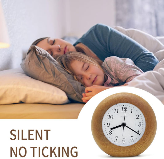 Analog alarm clock without ticking, wooden alarm clock with snooze, retro table clock battery-operated with night light for bedroom, study, office, children's room - Sapele [1 x AA battery required]
