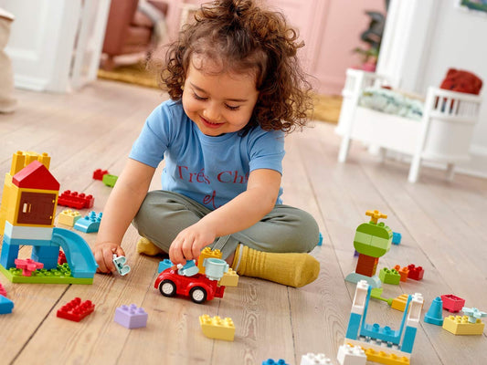 LEGO DUPLO Classic Brick Box - Montessori toy for 1 year olds - Educational toy for toddlers with car, number bricks, animal figures and storage box - Gift for girls and boys 10914