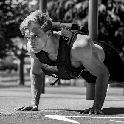 Eric Flag Weighted Vest 20kg or 10kg - Adjustable Weighted Vest for CrossFit, Strength Training, Calisthenics, and Gym, Comfortable Weighted Vest with Removable Metal Weights, Women & Men