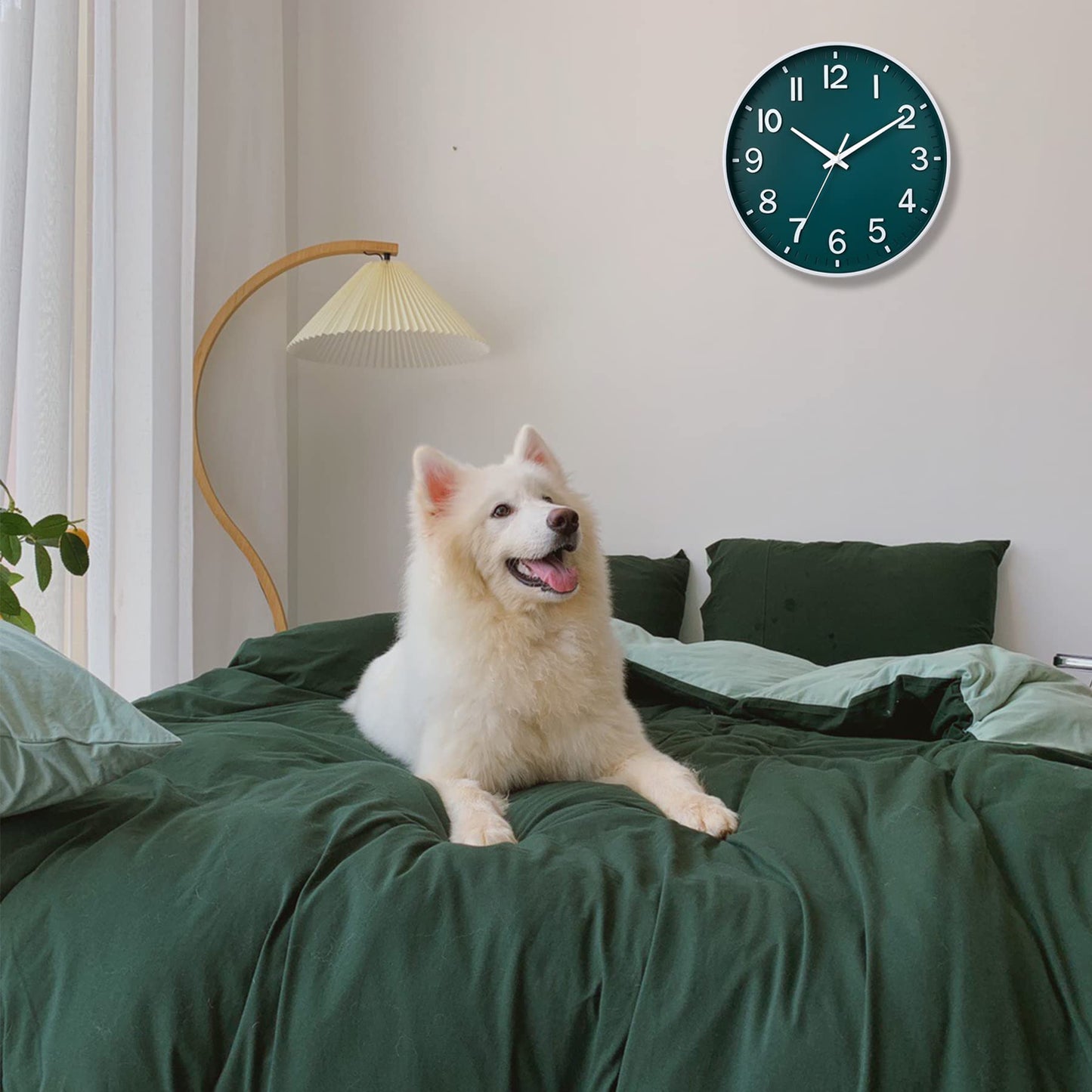 HZDHCLH 30cm Silent Wall Clock with Sweeping Second Hand, Arabic Numerals, No Ticking for Home Decoration Living Room, Kitchen, Office, Bedroom (Dark Green)
