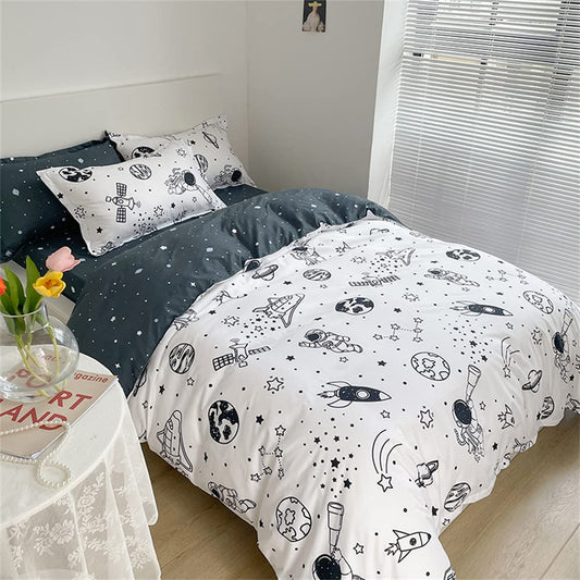 Koudi bedding for children 100x135 Space kids bedding boys White Black Rocket Stars Planets Astronaut Universe Pattern Duvet cover Zipper with pillowcase 40x60cm