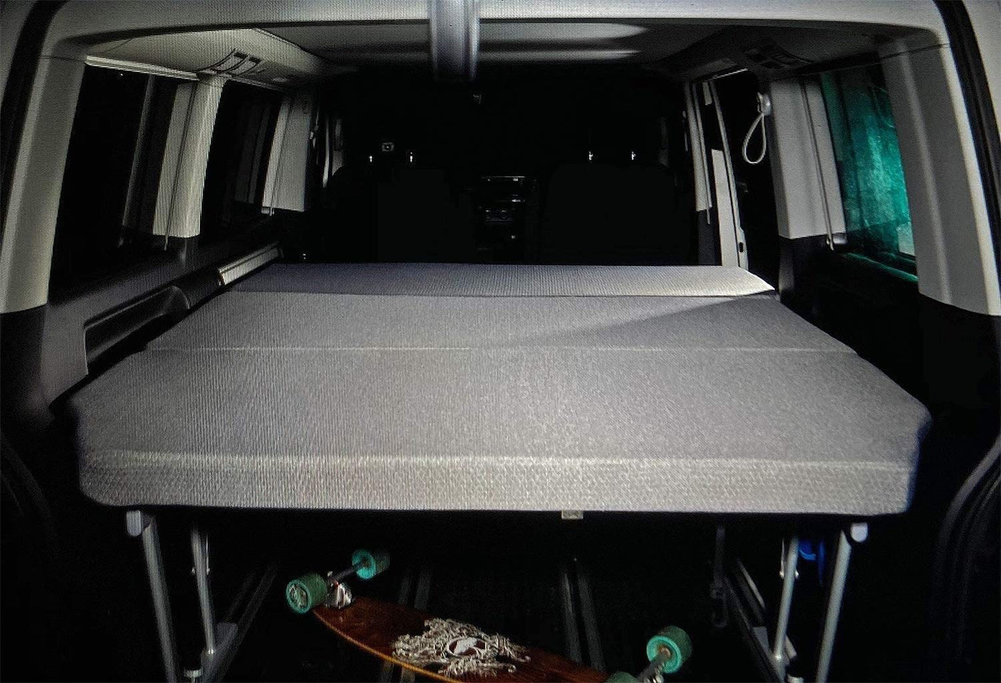 Camper's Delight folding mattress for VW Multivan T5 & T6 | 148 x 185 x 8 cm | Camping mattress with washable cover | Foam folding mattress | Sleep mattress for transporter | Travel mattress in gray color.