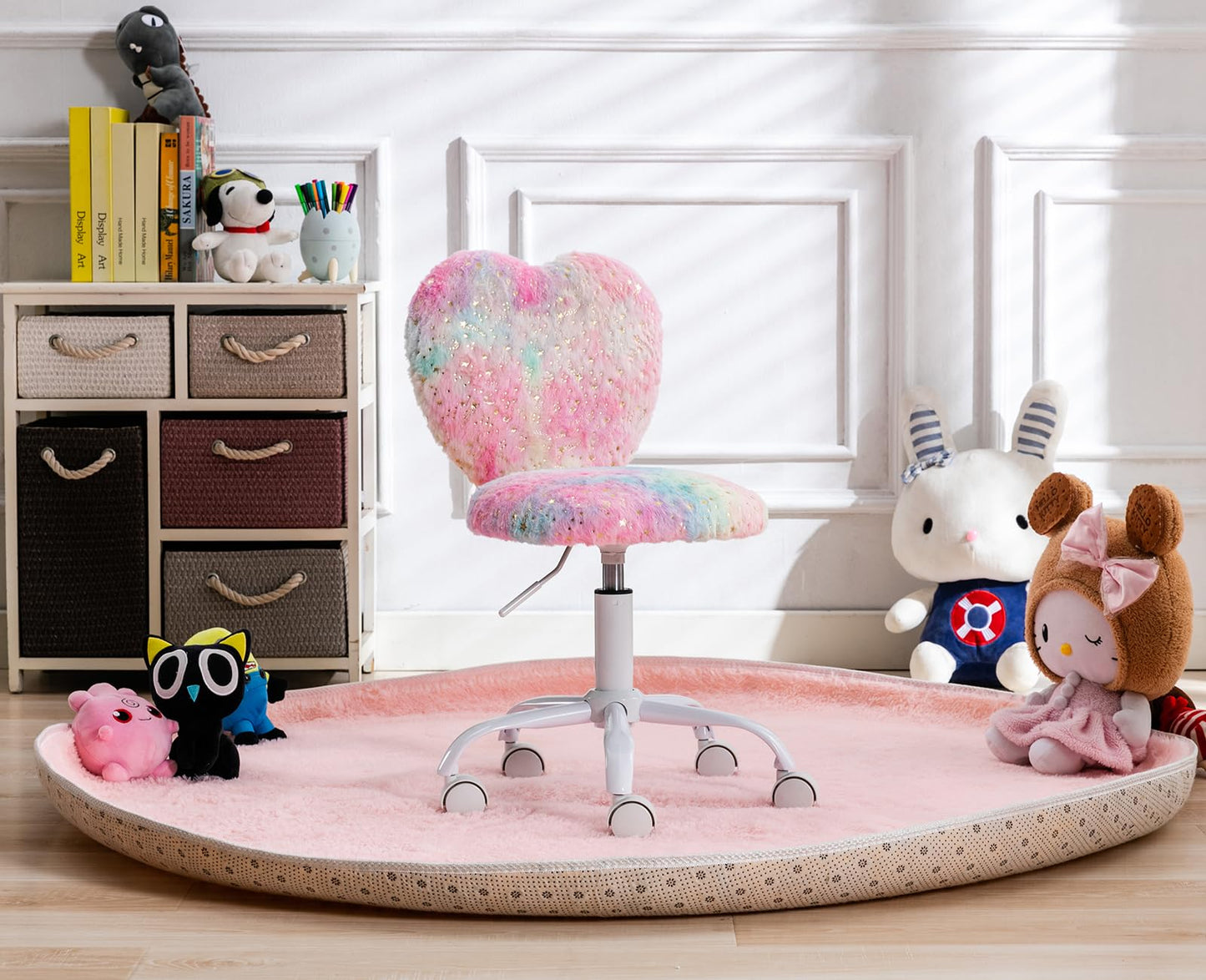 Chairus kids' desk chair made of faux fur. Adjustable height swivel chair without armrests. Study chair computer chair with heart-shaped backrest (Colourful)