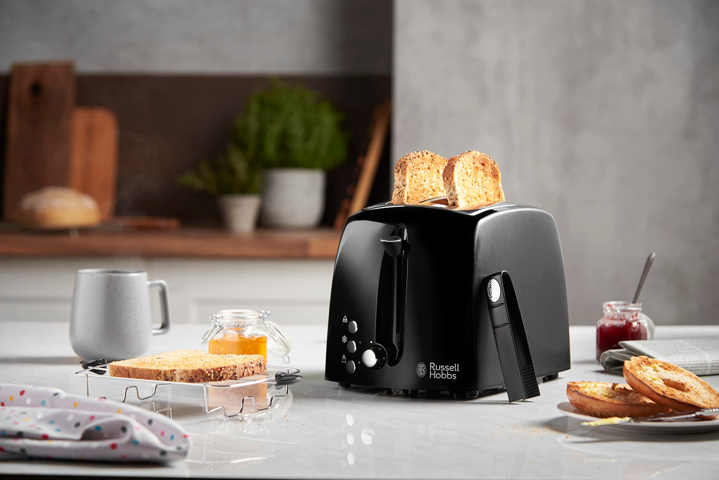 Russell Hobbs Toaster [for 2 slices] Textures+ (extra wide toast slots, including bun rack & integrated toast tongs, 6 browning levels + defrost & reheat function, 850W) 22601-56