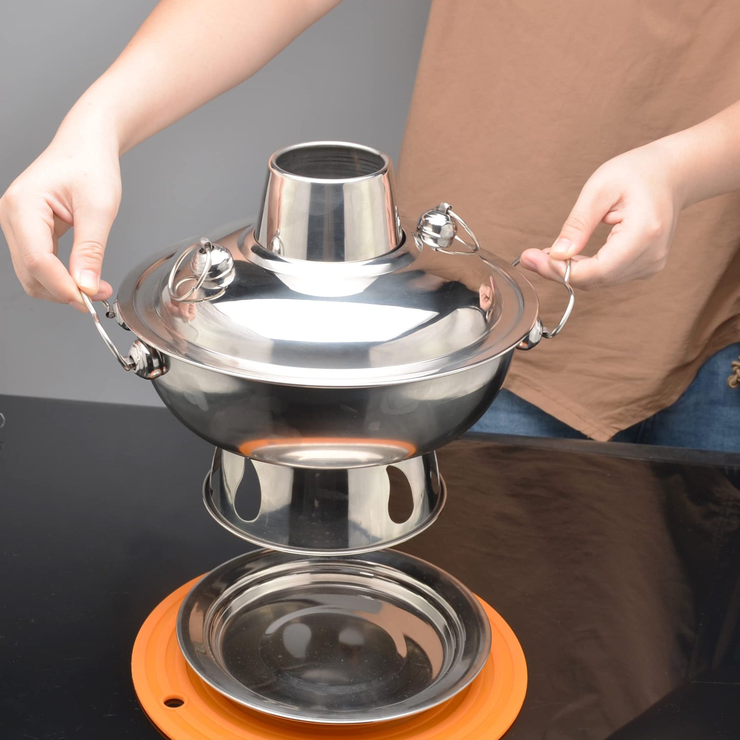 SANQIAHOME 1.8 liter camping stove hot pot made of stainless steel. Chinese charcoal hot pot, Chinese meat fondue lamb cooker, outdoor picnic cooker.