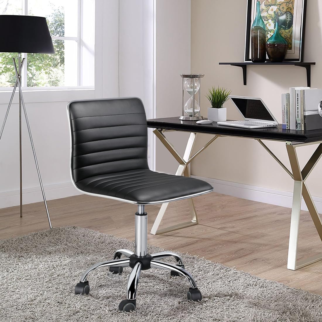 Yaheetech office chair swivel ergonomic desk chair, swivel chair with casters, armless, 360° swivel, height adjustable, made of faux leather.