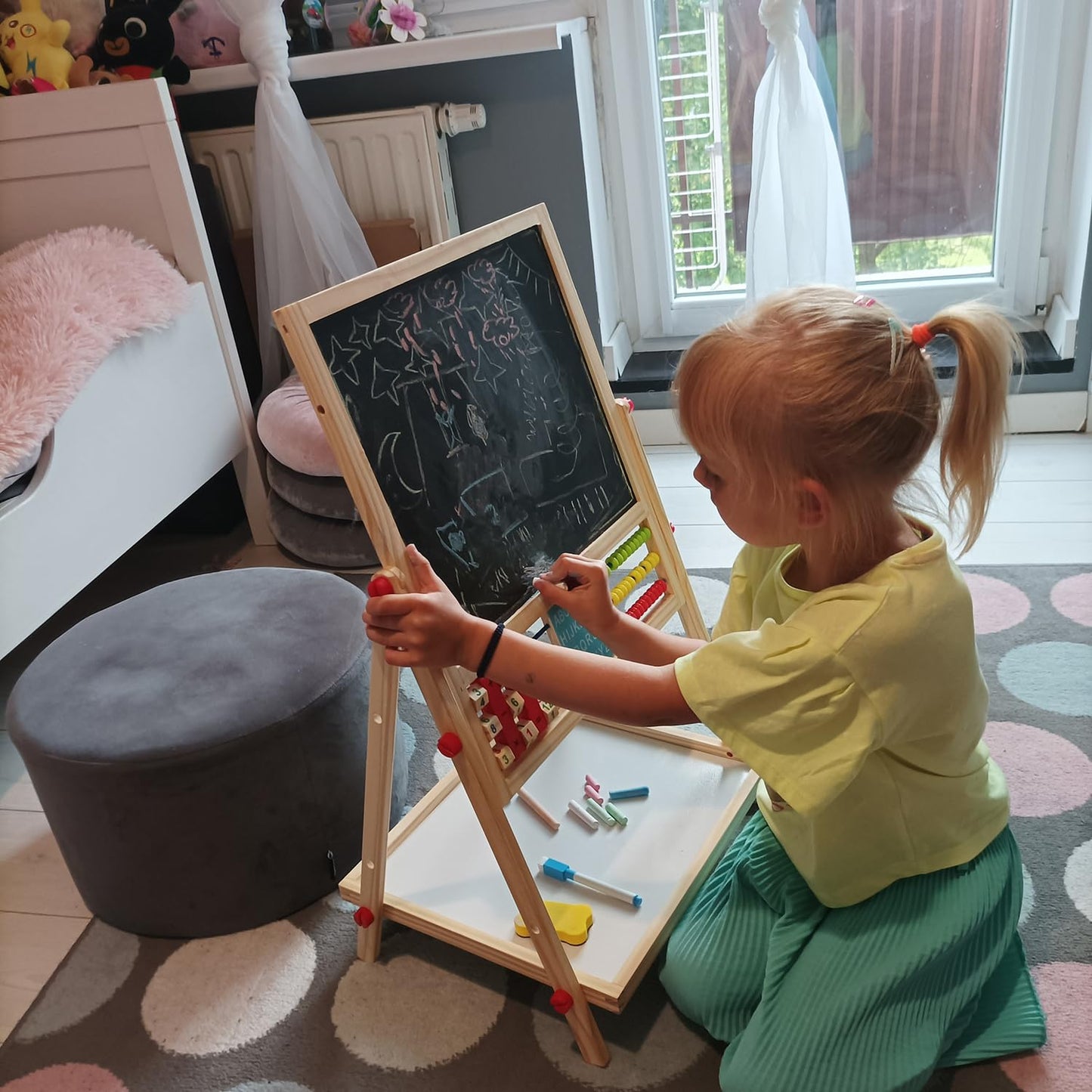 Kruzzel Folding Kids Easel Double Sided Chalkboard Whiteboard with Accessories Wood 22472, Multicolor