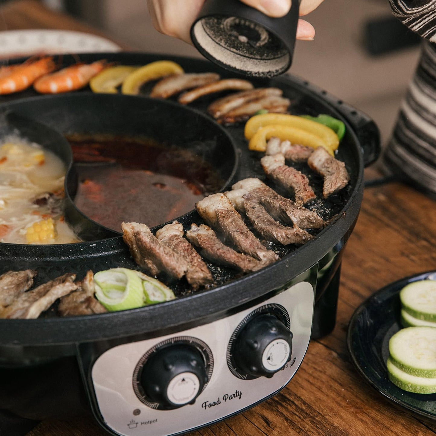 Food Party Hot Pot and Tabletop Electric Grill 220V 2200W 2 in 1 Electric Hot Pot Indoor Korean BBQ Grill Thai Barbecue Fondue Raclette XXL for 8 People