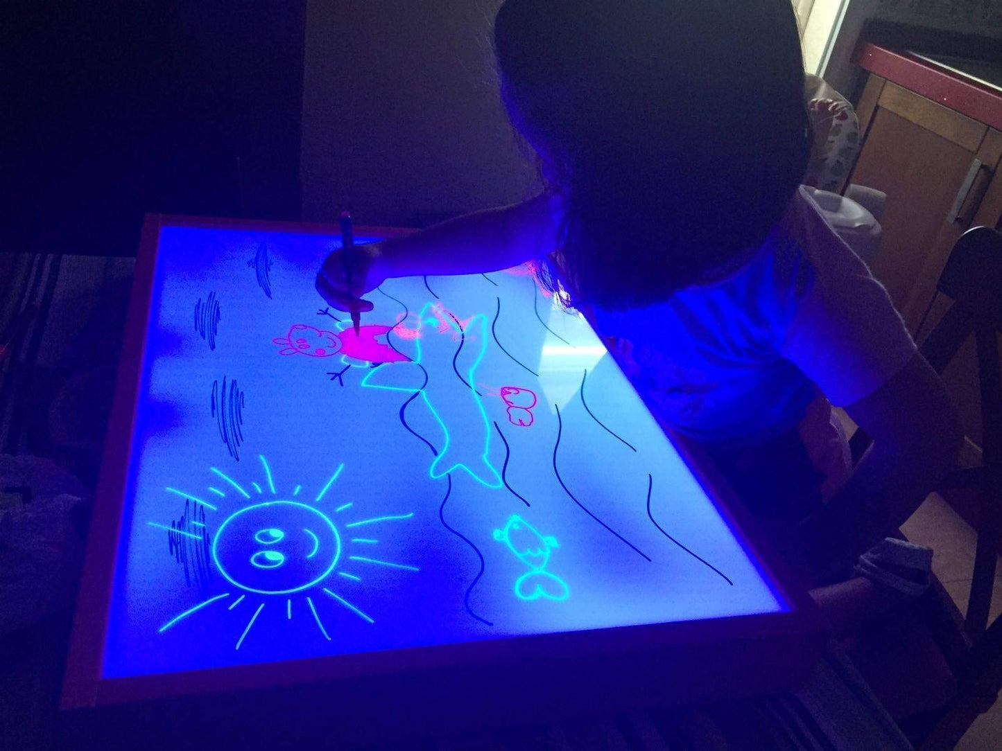 R-CRE@ - Montessori Light Table RGB 64x48x7 cm with activity booklet | LED with remote control | Certified (AIJU + Univ. Murcia) | Sensory learning table | Play & Learn