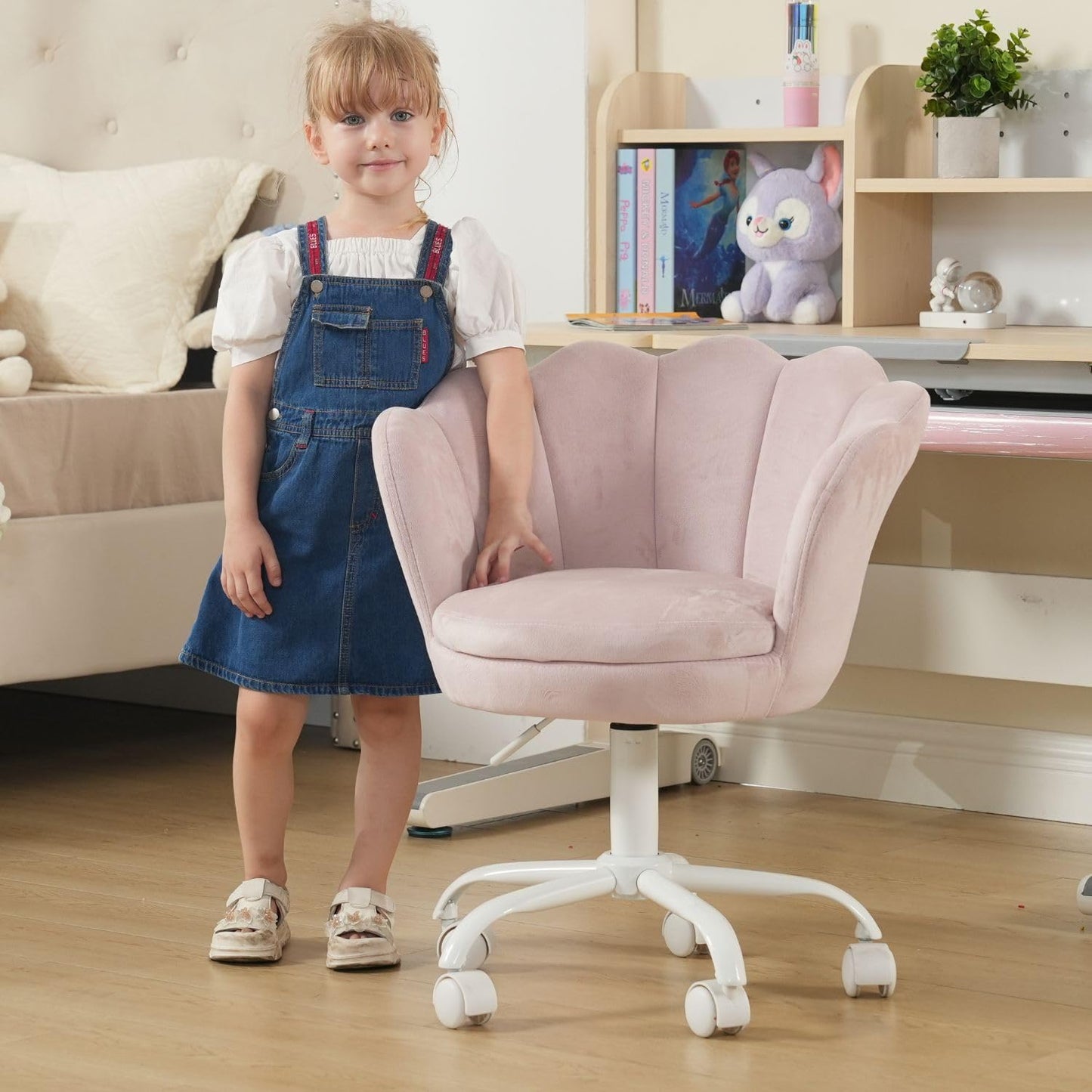 Wahson Velvet Kids Desk Chair Swivel Chair with Armrests for Girls Children Study Office Chair Height Adjustable (Light Pink)
