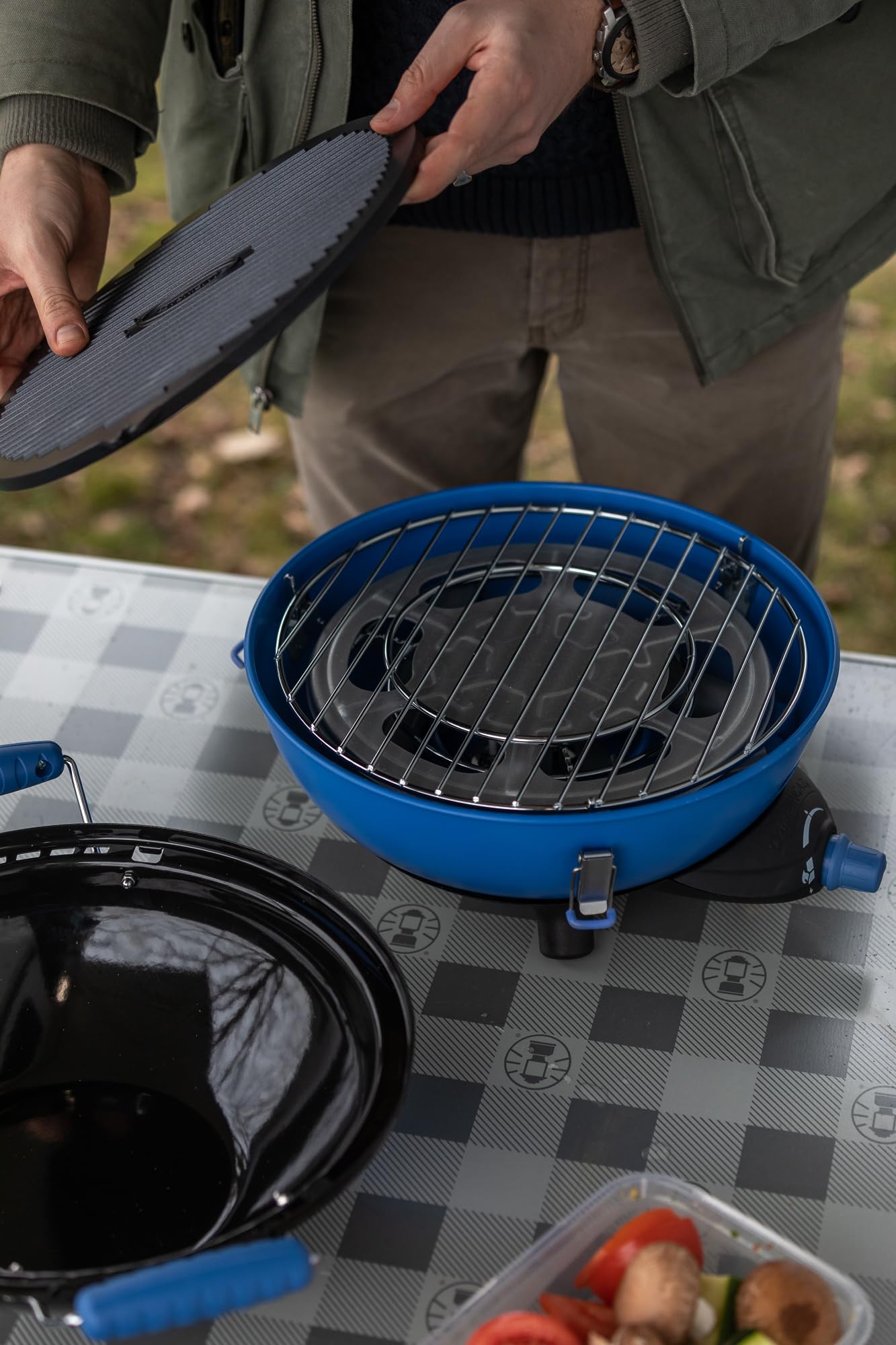 Campingaz Party Grill 400 Caravan, small camping grill for use with caravan gas connection, gas grill with versatile cooking options, gas cooker with non-stick coated grill plate and pot holder.