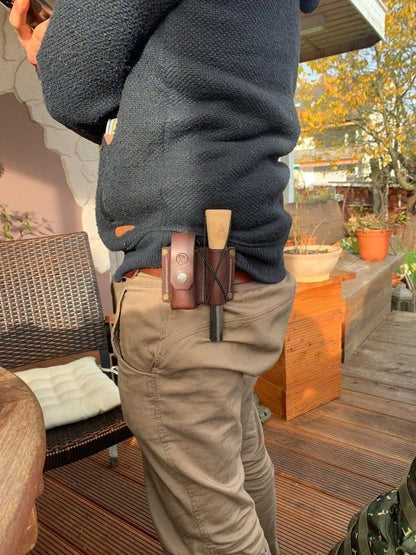OUTDOOR NINJA Fire Steel The Legend XXXL Bushcraft fire striker for hiking, outdoor, trekking, camping and other outdoor hobbies including multifunctional scraper, the perfect survival gear.