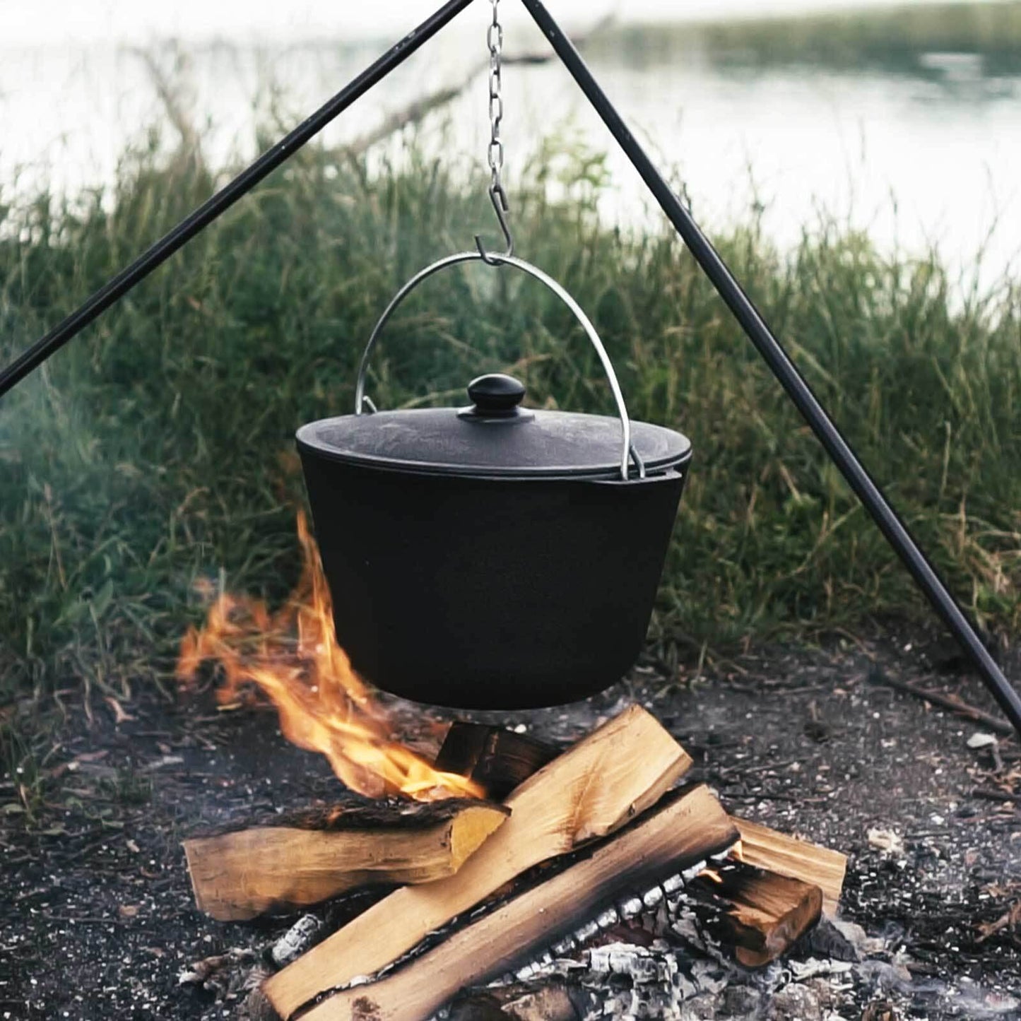 4BIG.fun Kazan 6L made of cast iron with handle and cast iron lid | Swivel pot camping pot goulash kettle | Cast Iron KETTLE Tatar Kasan | Braising pan Asia WOK | Lid outdoor BBQ camping storage pot
