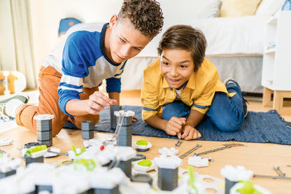 Ravensburger GraviTrax Expansion Jumper - Ideal accessory for spectacular marble runs, construction toy for kids aged 8 and up.