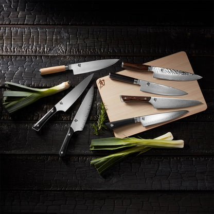 KAI Shun Classic 8-inch Japanese chef's knife - Damascus blade with 32 layers, VG-MAX core, 61 (±1) HRC - Pakka wood handle - Made in Japan - Forge-finished kitchen knife, chef knife, utility knife.