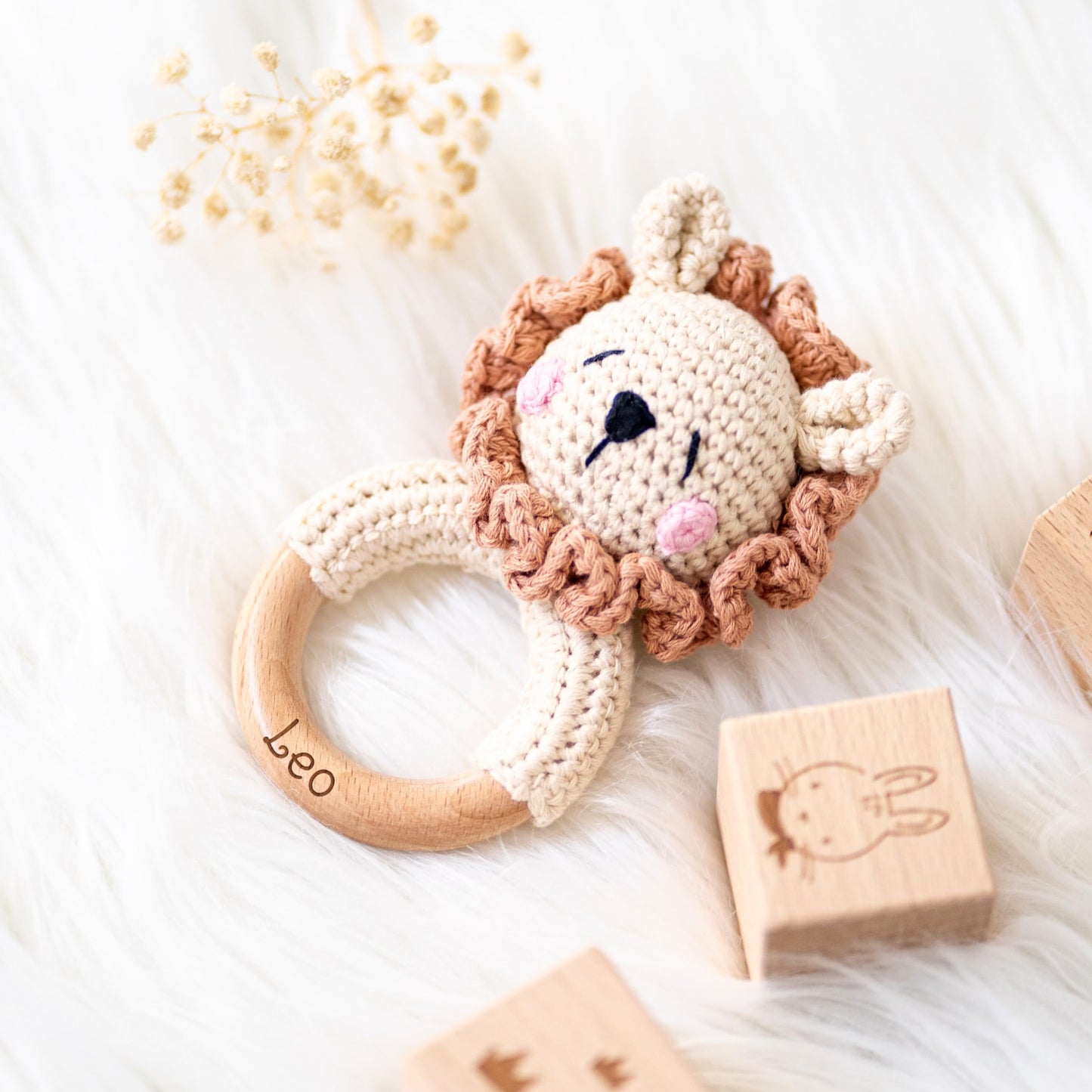 Muckelmeister wooden teething toy personalized with name - crocheted animal baby rattle - baby gifts for girls/boys - small gifts for newborns - lion.