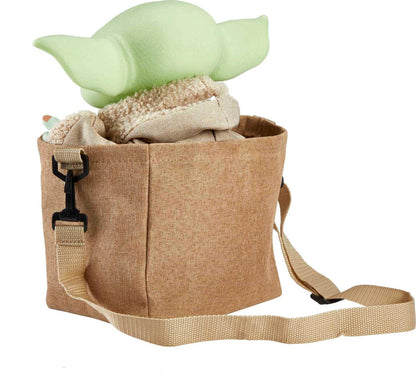 Mattel Disney Star Wars plush figure (approx. 28 cm) HBX33 - "The Child" from "The Mandalorian", for collecting with carrying bag, for fans ages 3 and up.
