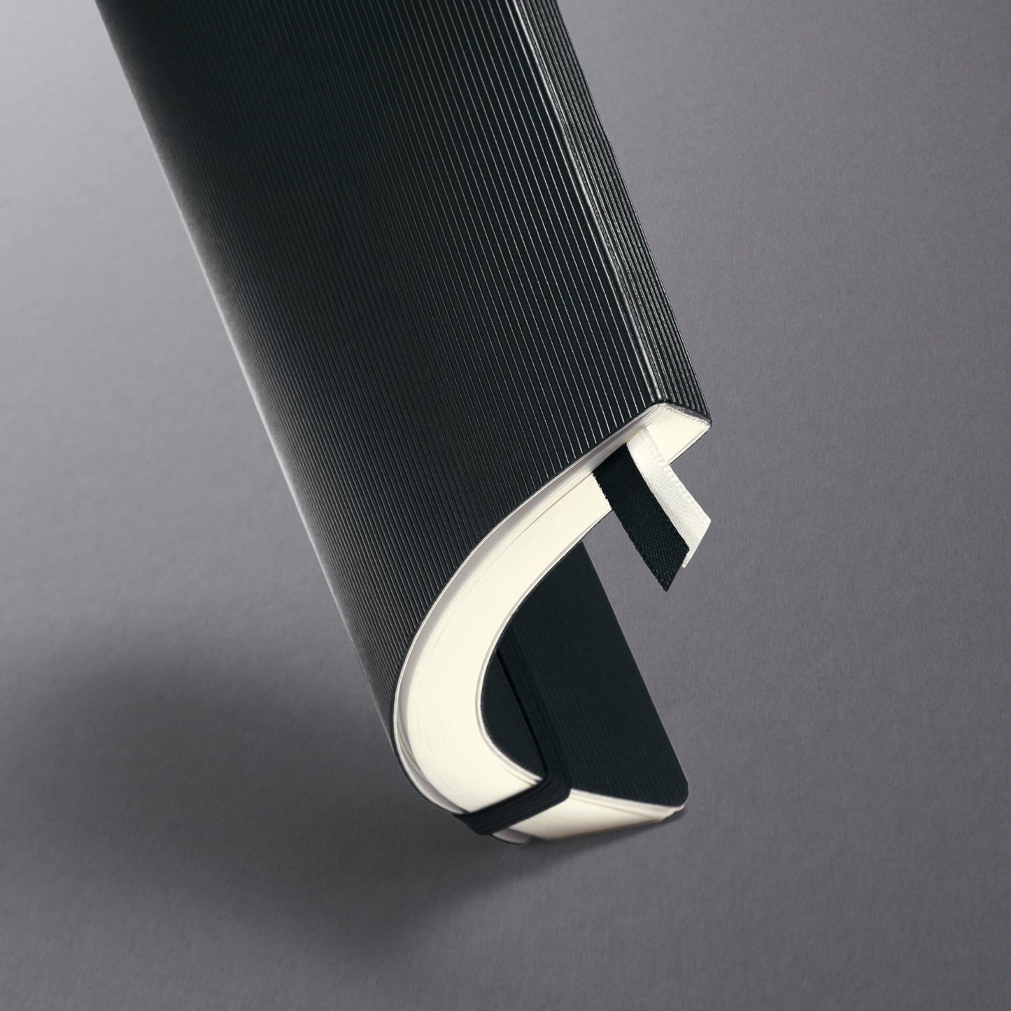 SIGEL CO308 Premium Notebook dotted, A4, Softcover, black - Conceptum