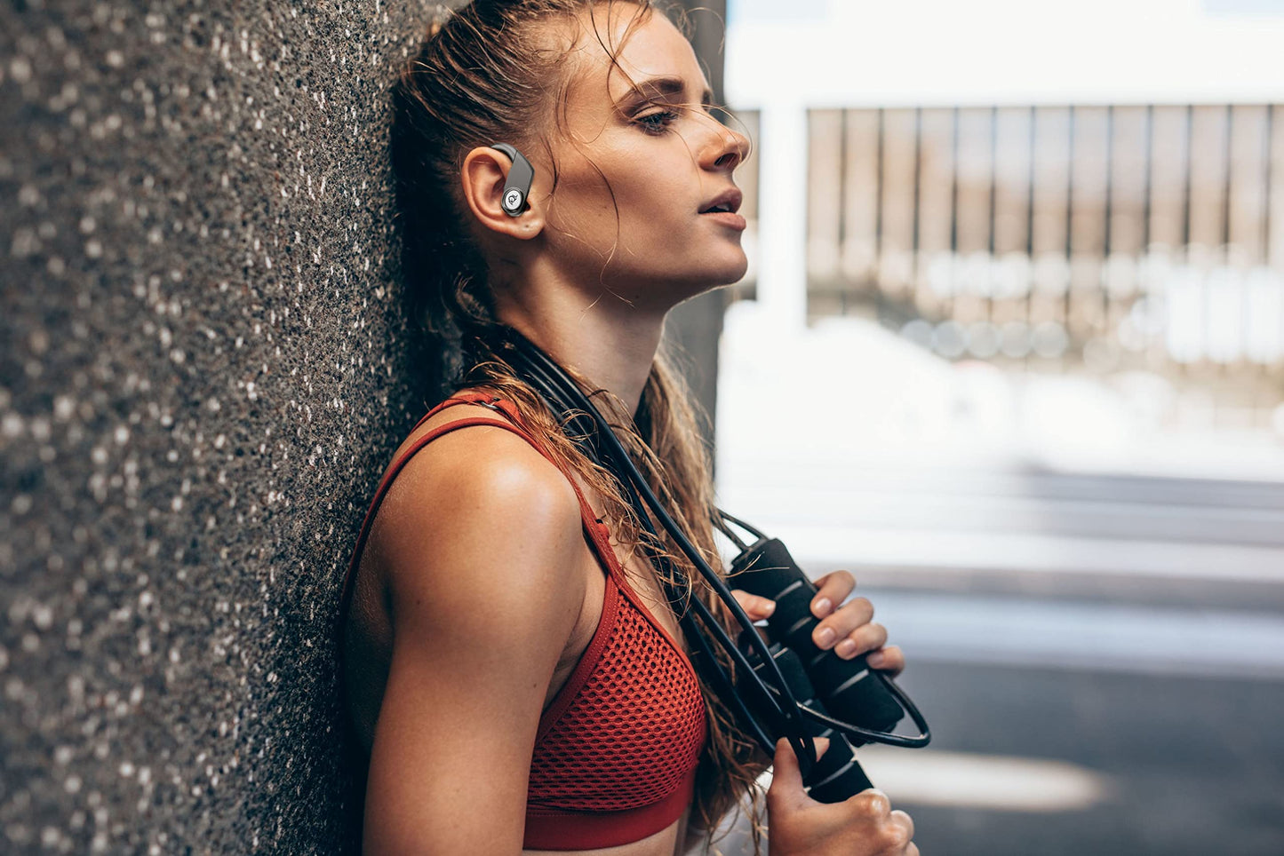 AQL Sport Boost Charge | Bluetooth headphones | Bluetooth sports headphones - wireless stereo - waterproof - charging case for 5 charges - Black