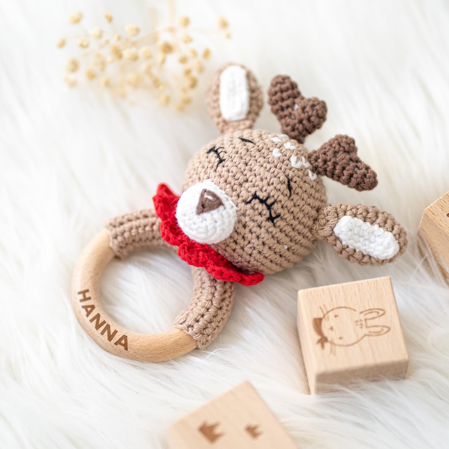 Muckelmeister grasping toy personalized with name - Wooden teething ring baby crocheted animals - Baby rattle - Baby gifts for birth for girls/boys - small gifts for newborns - Reindeer