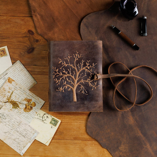 Moonster Leather Notebook Tree of Life - 400 Kraft Paper Pages Medium Wide Lined Leather Notebook, 20x15cm - Adult Lined Diary - Writer's Accessory - Journal - Condolence Book