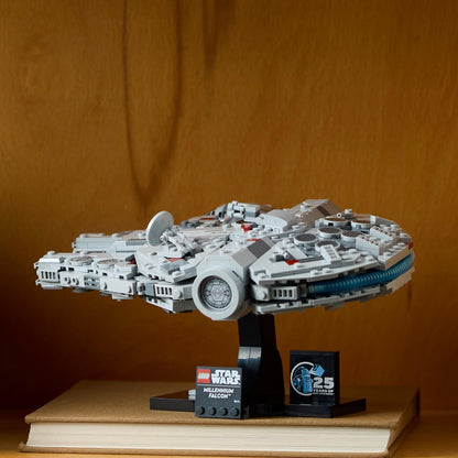 LEGO Star Wars Millennium Falcon, model of a starship from Star Wars & Star Wars Clone Trooper & Battle Droid Battle Pack, toy