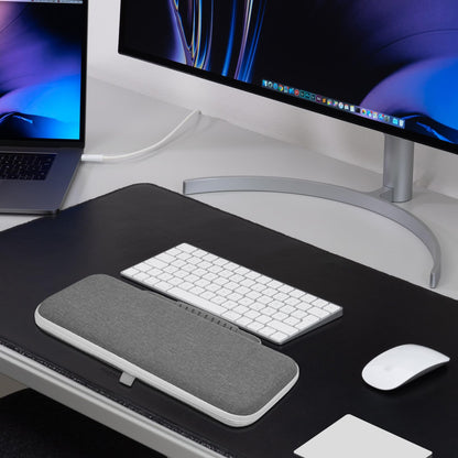 GEEKRIA Keyboard Carry Case, hard shell protection compatible with Apple Magic Keyboard (MXCL3LL/A) / MK2A3LL/A / MXCK3LL/A / MK293LL/A, Mouse Combo Case (Light Gray)